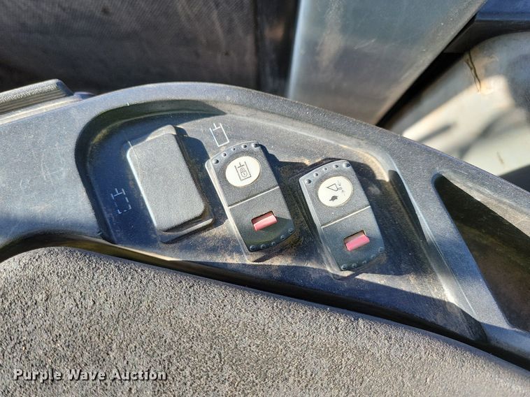 image for item DR4257 2009 Caterpillar 962H wheel loader