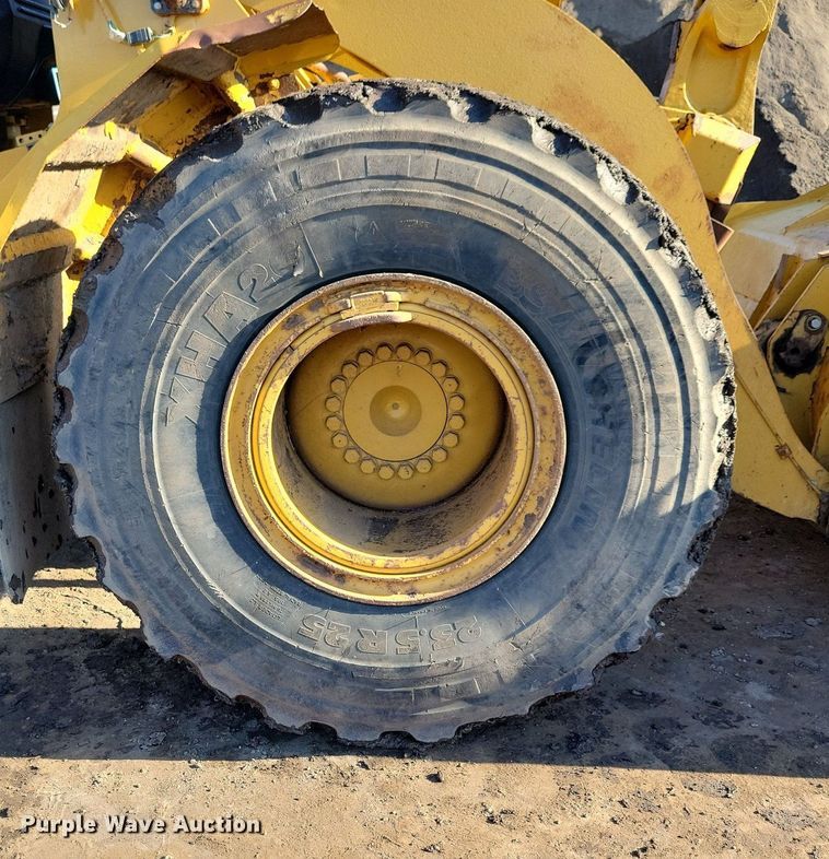 image for item DR4257 2009 Caterpillar 962H wheel loader
