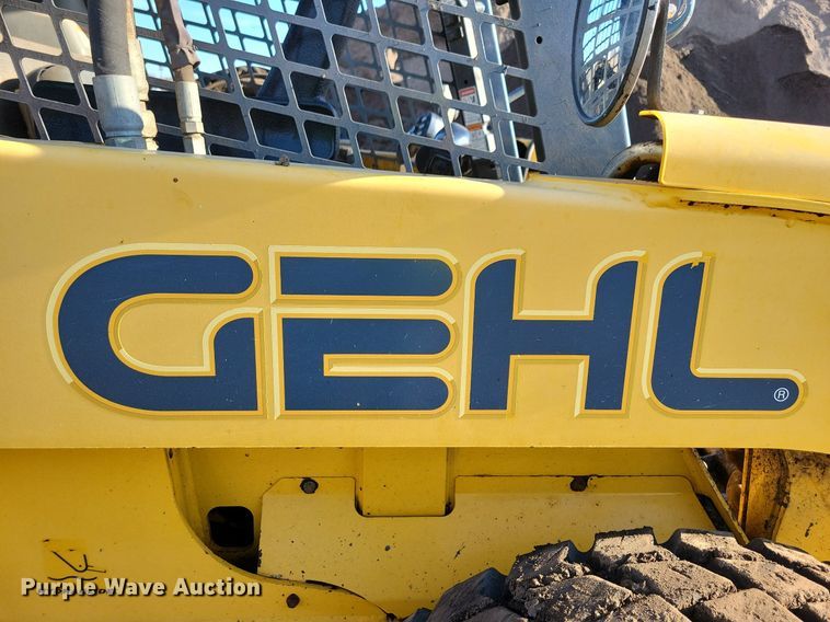 image for item DR4258 2013 Gehl V400 skid steer loader