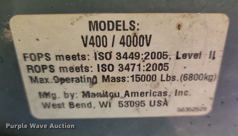 image for item DR4258 2013 Gehl V400 skid steer loader