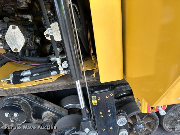 image for item DR4259 2019 Caterpillar AP655F paver