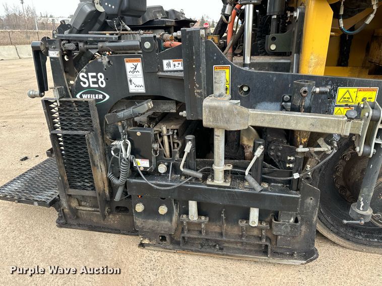 image for item DR4259 2019 Caterpillar AP655F paver