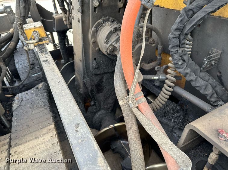 image for item DR4259 2019 Caterpillar AP655F paver