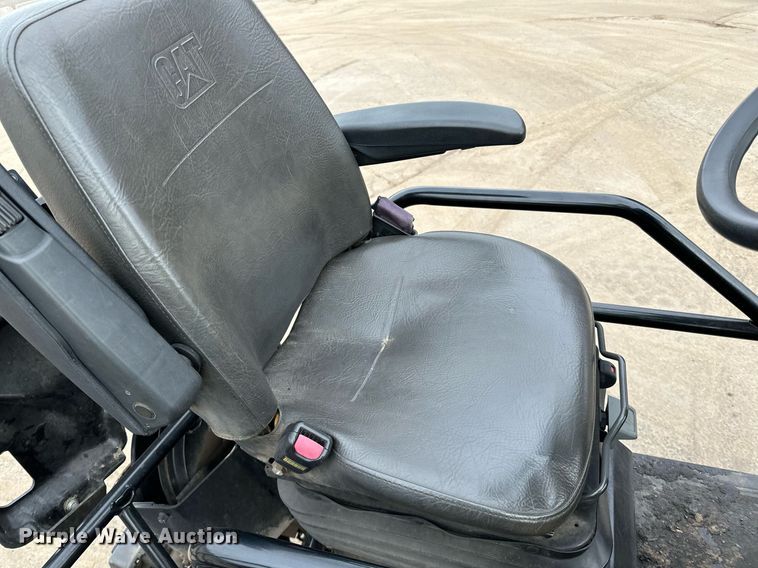 image for item DR4259 2019 Caterpillar AP655F paver