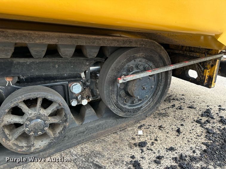 image for item DR4259 2019 Caterpillar AP655F paver