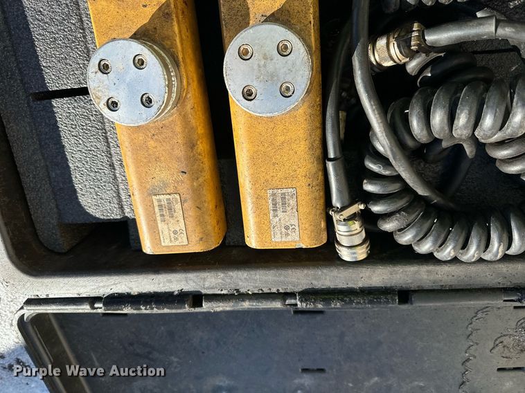 image for item DR4259 2019 Caterpillar AP655F paver