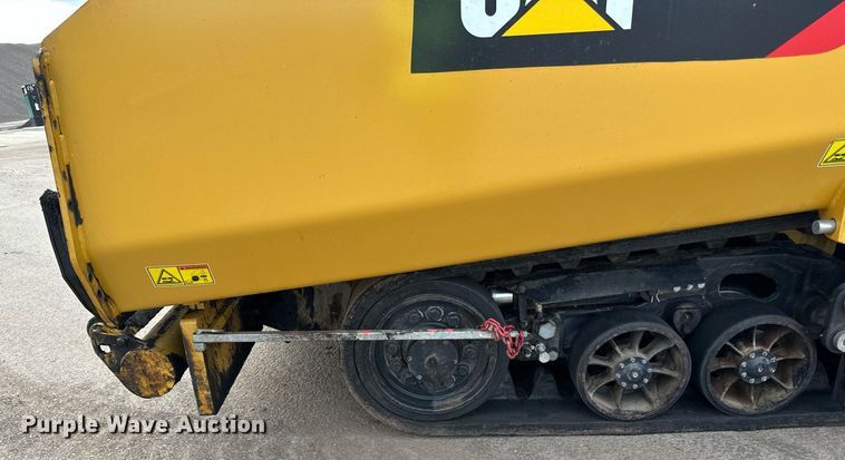 image for item DR4260 2020 Caterpillar AP1055F paver
