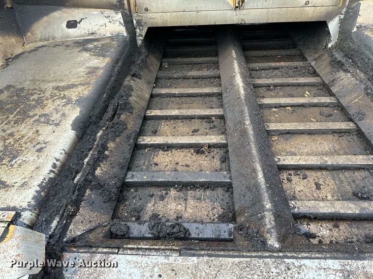 image for item DR4260 2020 Caterpillar AP1055F paver