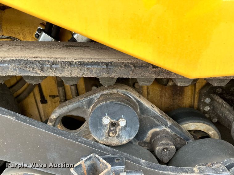 image for item DR4260 2020 Caterpillar AP1055F paver