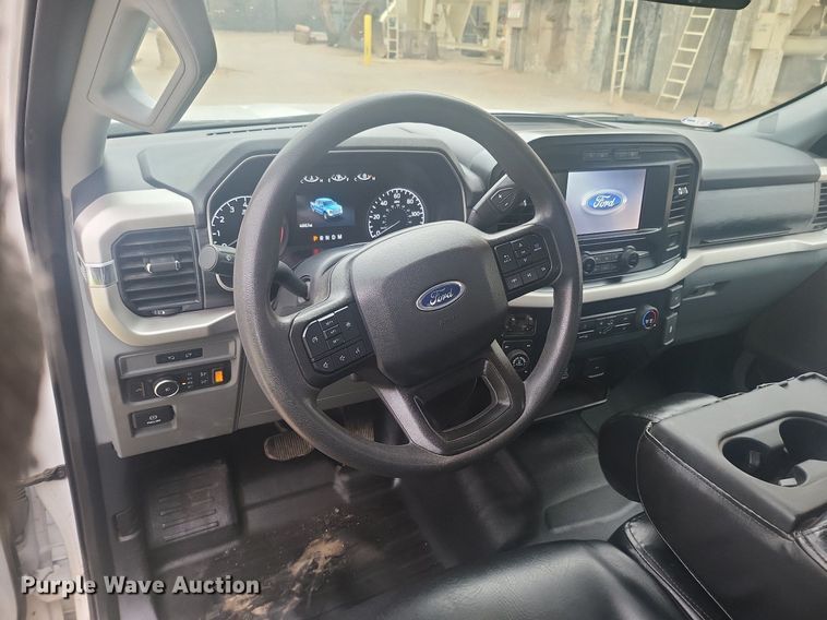 image for item DR4263 2021 Ford F150 XL SuperCab pickup truck