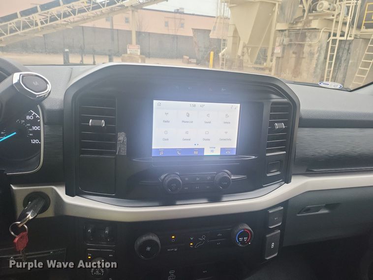 image for item DR4263 2021 Ford F150 XL SuperCab pickup truck