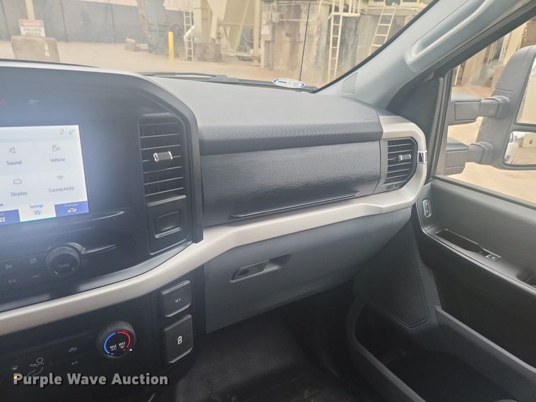 image for item DR4263 2021 Ford F150 XL SuperCab pickup truck