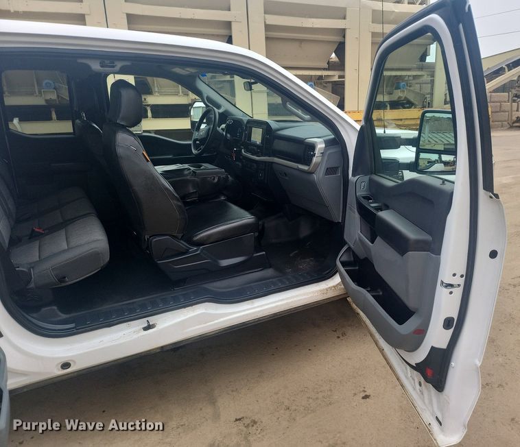 image for item DR4263 2021 Ford F150 XL SuperCab pickup truck