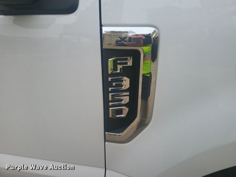 image for item DR4265 2017 Ford F350 Super Duty XL SuperCab pickup truck