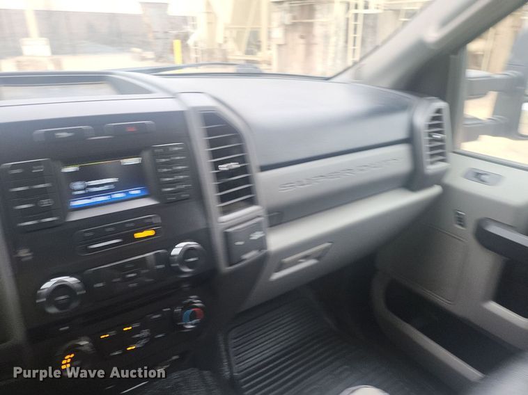 image for item DR4265 2017 Ford F350 Super Duty XL SuperCab pickup truck