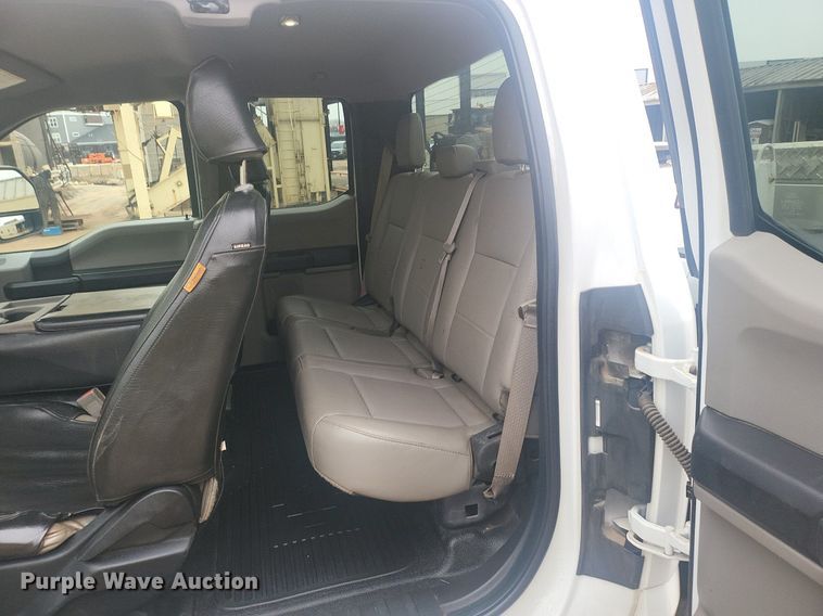 image for item DR4265 2017 Ford F350 Super Duty XL SuperCab pickup truck