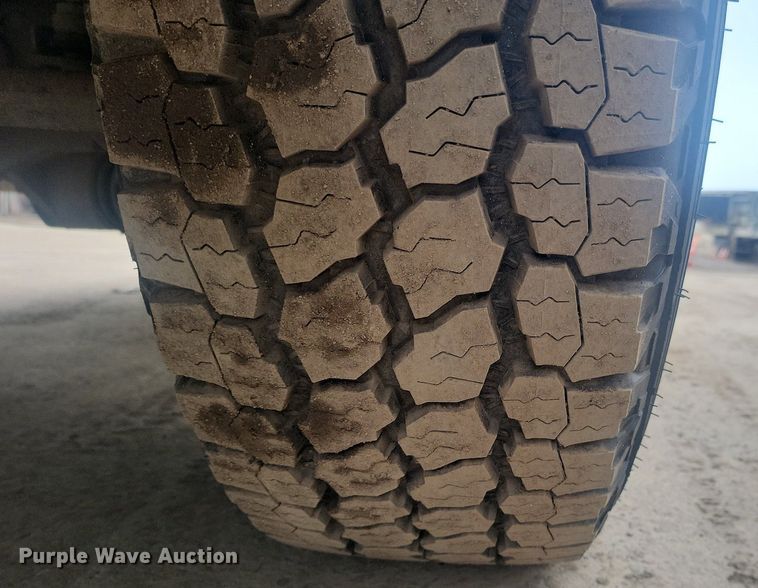 image for item DR4265 2017 Ford F350 Super Duty XL SuperCab pickup truck