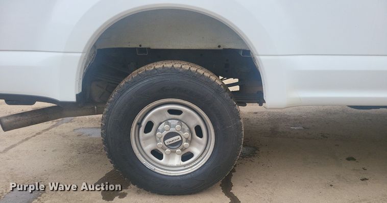 image for item DR4265 2017 Ford F350 Super Duty XL SuperCab pickup truck