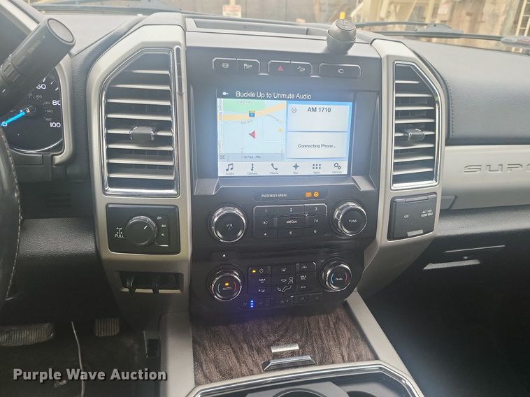 image for item DR4266 2017 Ford F350 Super Duty Lariat SuperCab pickup truck