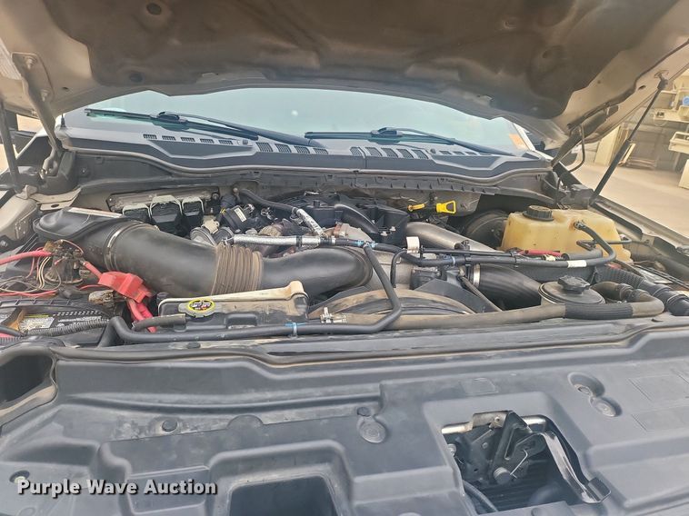 image for item DR4266 2017 Ford F350 Super Duty Lariat SuperCab pickup truck