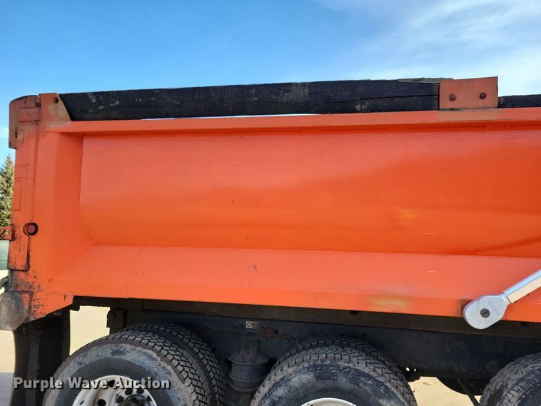 image for item DR4267 2007 Kenworth T800 dump truck