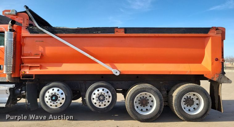 image for item DR4267 2007 Kenworth T800 dump truck