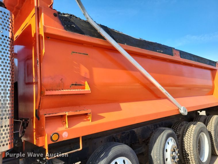 image for item DR4267 2007 Kenworth T800 dump truck