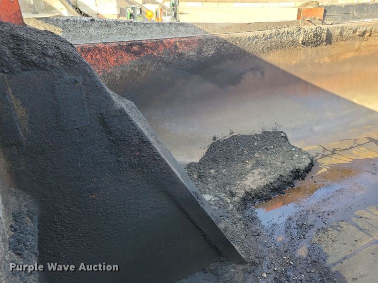 image for item DR4267 2007 Kenworth T800 dump truck