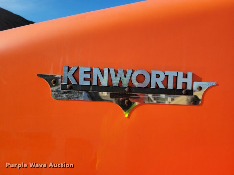 image for item DR4267 2007 Kenworth T800 dump truck