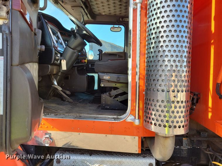 image for item DR4267 2007 Kenworth T800 dump truck