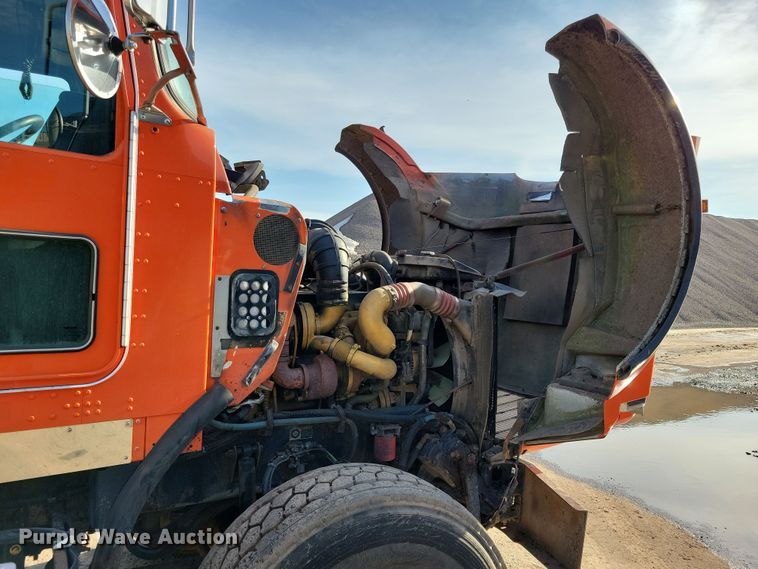 image for item DR4267 2007 Kenworth T800 dump truck