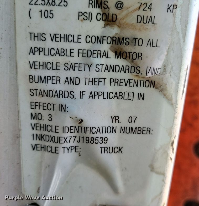 image for item DR4267 2007 Kenworth T800 dump truck