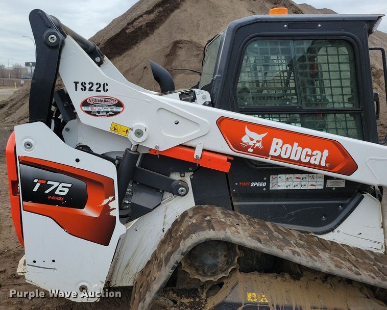 image for item DR4268 2022 Bobcat T76 tracked skid steer loader