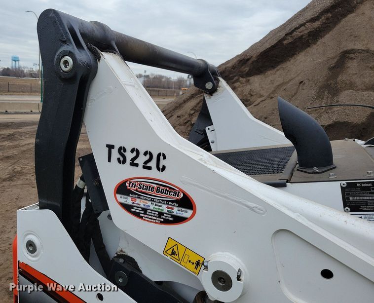 image for item DR4268 2022 Bobcat T76 tracked skid steer loader