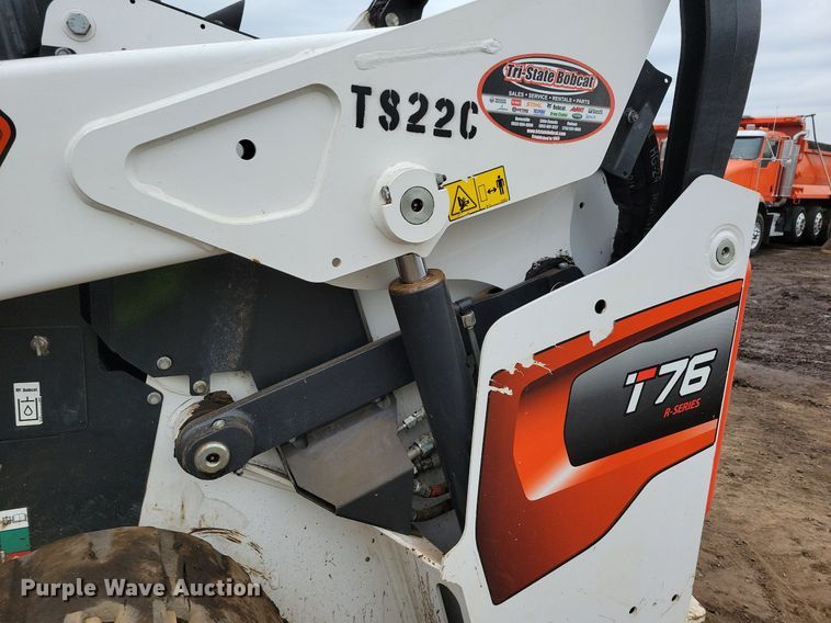 image for item DR4268 2022 Bobcat T76 tracked skid steer loader