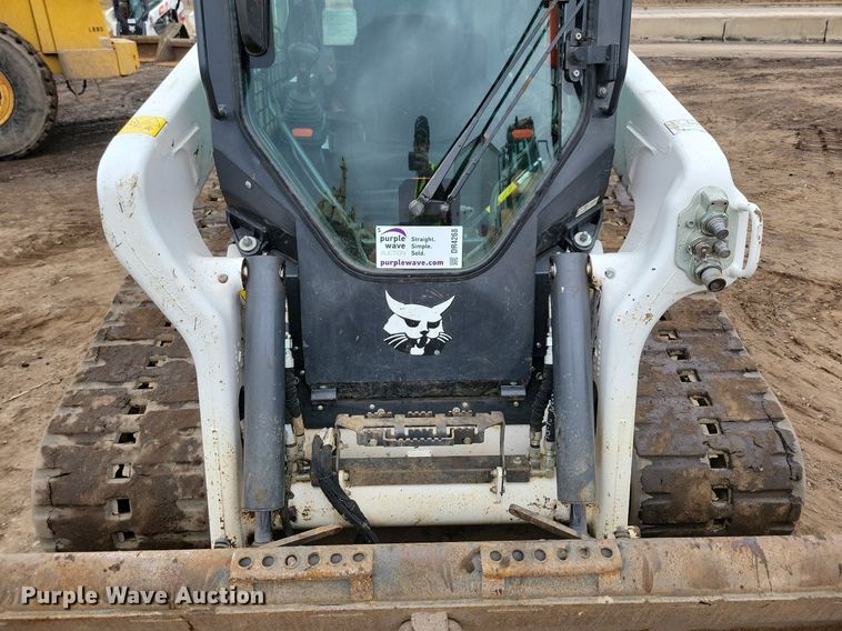 image for item DR4268 2022 Bobcat T76 tracked skid steer loader