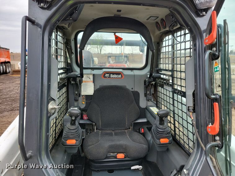 image for item DR4268 2022 Bobcat T76 tracked skid steer loader