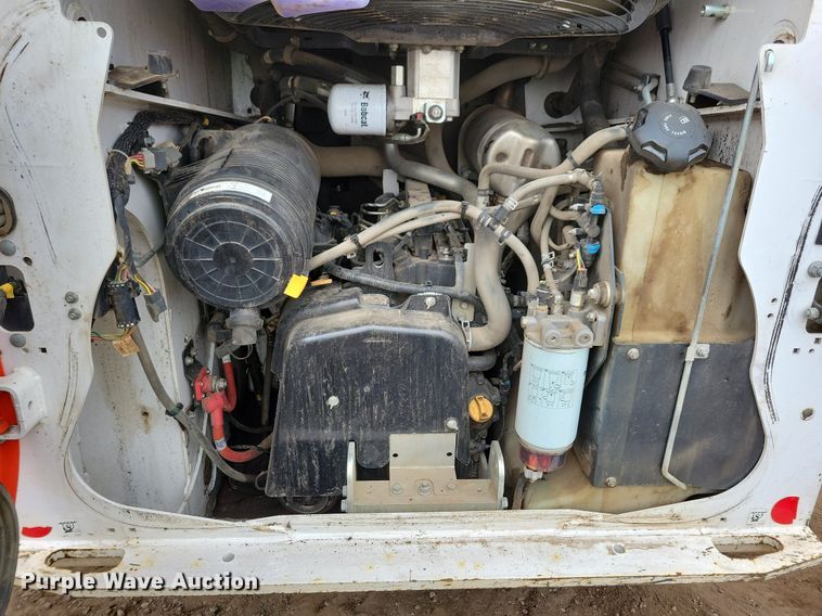 image for item DR4268 2022 Bobcat T76 tracked skid steer loader