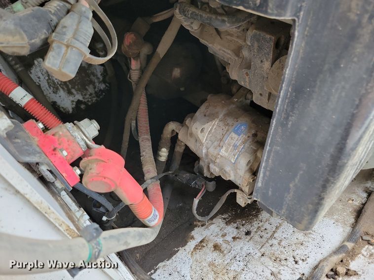 image for item DR4268 2022 Bobcat T76 tracked skid steer loader