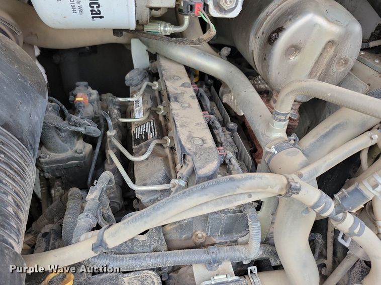 image for item DR4268 2022 Bobcat T76 tracked skid steer loader