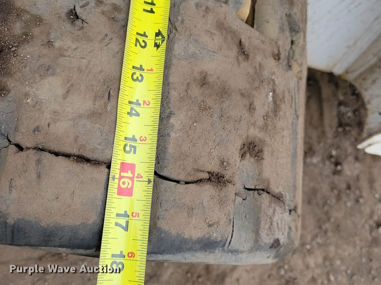 image for item DR4268 2022 Bobcat T76 tracked skid steer loader