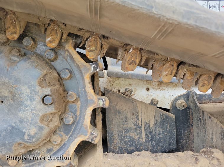 image for item DR4268 2022 Bobcat T76 tracked skid steer loader