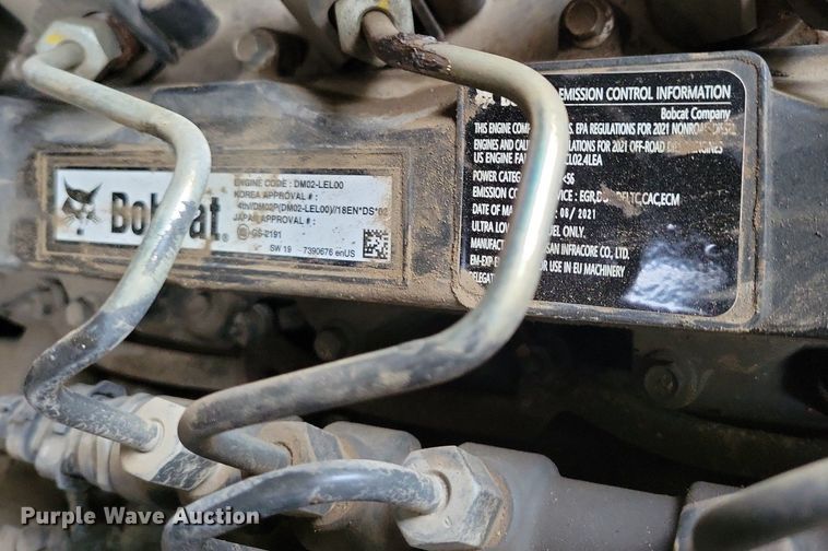 image for item DR4268 2022 Bobcat T76 tracked skid steer loader