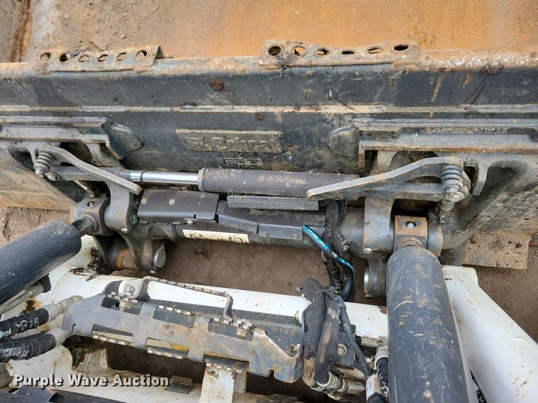 image for item DR4269 2022 Bobcat T76 tracked skid steer loader