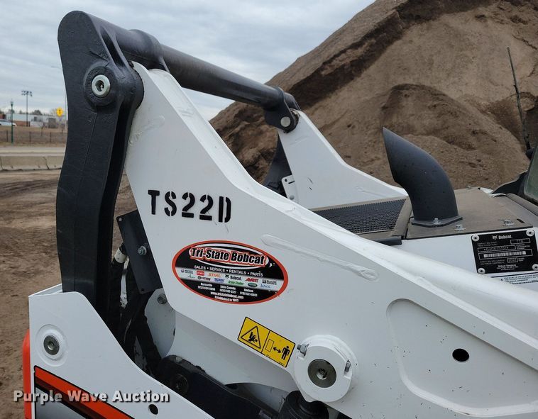 image for item DR4269 2022 Bobcat T76 tracked skid steer loader