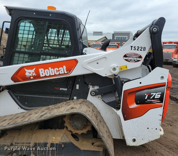 image for item DR4269 2022 Bobcat T76 tracked skid steer loader