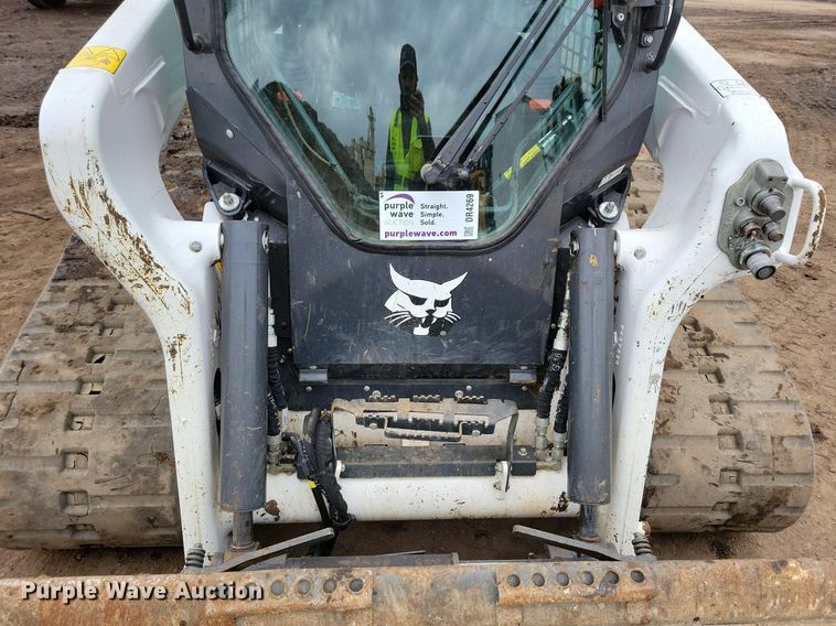 image for item DR4269 2022 Bobcat T76 tracked skid steer loader