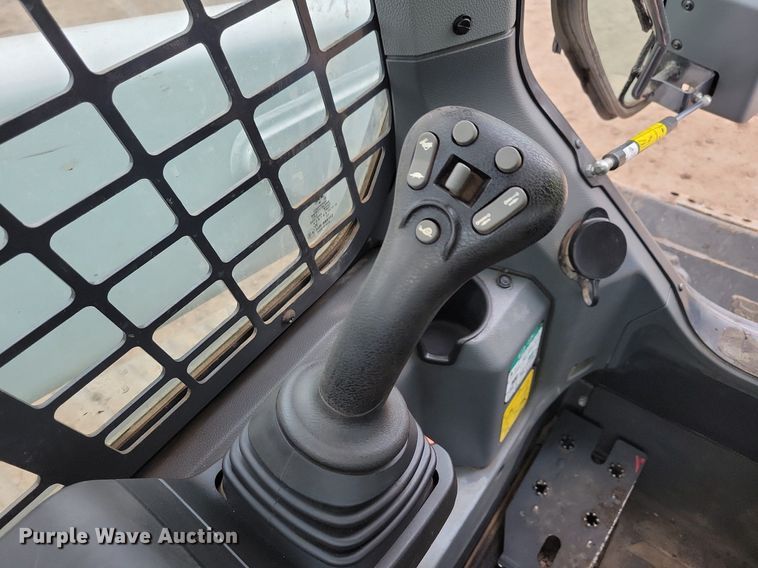 image for item DR4269 2022 Bobcat T76 tracked skid steer loader