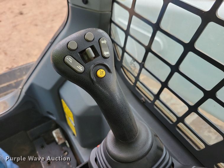 image for item DR4269 2022 Bobcat T76 tracked skid steer loader