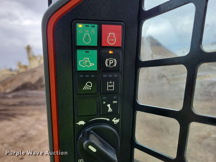 image for item DR4269 2022 Bobcat T76 tracked skid steer loader